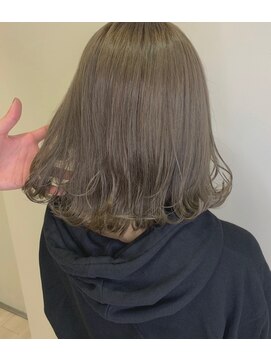 ジゼル(GiseL) ミルクティーベージュカラー