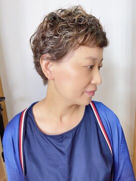 Morio 原宿 40代50代髪型 ベリーショートパーマ 宮本 L モリオフロムロンドン 原宿本店 Morio From London のヘアカタログ ホットペッパービューティー