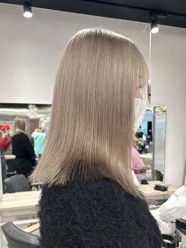 ゼスト 八王子店(ZEST) ミルクティーカラー【古沢みはる】