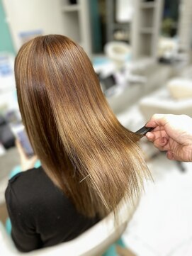 リーホリエ(Lee Horie) 【Gyo】髪質改善×酸性ストレート