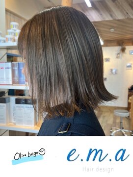エマヘアデザイン(e.m.a Hair design) オリーブベージュ
