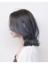 ルプラ ブリリアント(le-pla brilliant)&nbsp;センターパート/切りっぱなしボブ/ブルー/ダブルカラー/豊橋田原