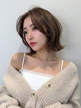 エル 北千住(elu) くびれレイヤー_ブルーカラー_ワインレッド_お団子ヘア