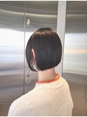 ミニボブ×暗髪×切りっぱなし×外ハネくびれ×20代30代小顔