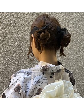 コニ(Coni) ツインお団子/お団子アレンジ/ヘアアレンジ