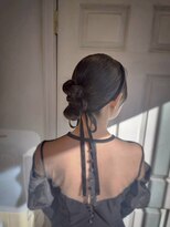 アロマ ヘアー ルーム 新宿3号店(AROMA hair room)&nbsp;大人シニヨンアレンジ／ツヤ感アップヘア／結婚式・お呼ばれヘア