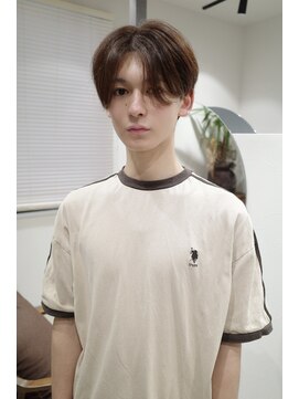 センターパートマロンブラウン