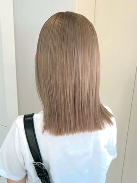 ジゼル 梅田(GiseL) ブリーチ ダブルカラー ハイライト ハイトーン ボブ 10代20代