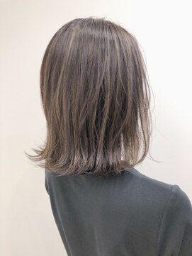 ジゼル(gisele) （稲毛）細めのハイライト×ロブ