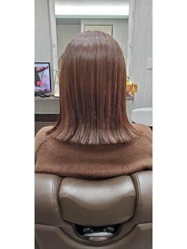 ウル(ulu) ボブ×ピンクベージュ