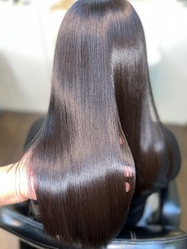 エムスリーディーミュゼステージ(M3D) ピコカラー&ピコトリートメントストレート仕上げ。