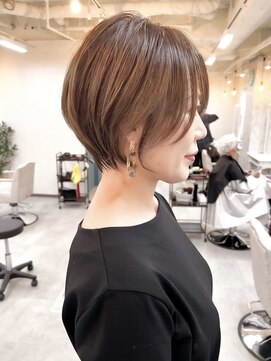 シシ 大宮(She 2.) 大人丸みショート/ハンサムショート