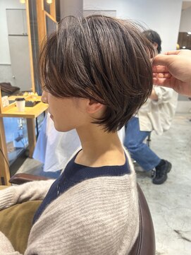 スタンド バイ ヘアー アンド コーヒー 恵比寿(STAND By HAIR ＆ Coffee) 大人まるみショート