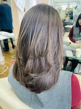 プランタン(Printemps) 大人可愛いハイレイヤーロングヘア×透け感マロンベージュ