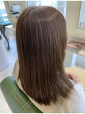 ブラウン艶セミロング