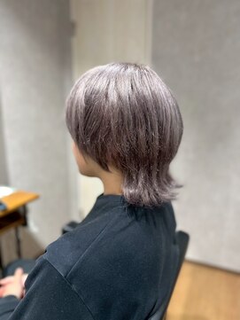 ビス フルール 日暮里店(Vis fleur) ウルフカット/シルバーカラー