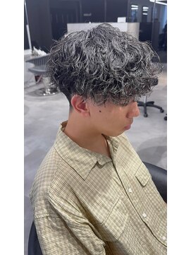 ステラ(STELLA) 刈り上げ波巻きマッシュ/波巻き/マッシュ/ツイスパ/スパイラル