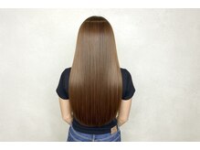 熱を味方に、最高の美髪を。感動のツヤとまとまり、ずっと続く[髪質改善/縮毛矯正/ヘッドスパ/men's]