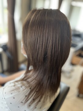 コア フィール ア デイ(COIFFURE A DAY) 【ロングウルフレイヤー】M3Dお得クーポン
