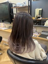 アルター(aL ter)&nbsp;ラベンダーグレージュ［イメチェン/前髪/鎌取］長野歌穂