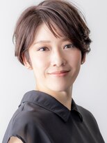 ダブル(DOUBLE)&nbsp;女性らしい柔らかさと強さを兼ね揃えたショート