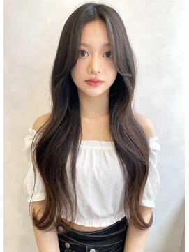 トゥルーズ 梅田店(TLUUS) 【TLUUSミルクティーブロンドワンホンレイヤーダークブルー】