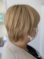 シェリー(Cherie) バックの丸みをつけるカットで女性らしさカット