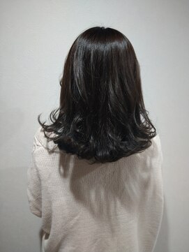 ヘアーリゾート モアナ(hair Resort moana) ☆暗髪でも可愛いいセミディ☆
