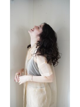 ユイル(Uil) くるくるパーマ