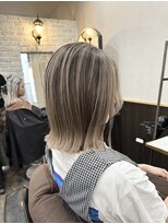 ルクスバイアフィナー(Luxo by Afinar) 【町田/Luxo by Afinar】ホワイトベージュバレイヤージュカラー