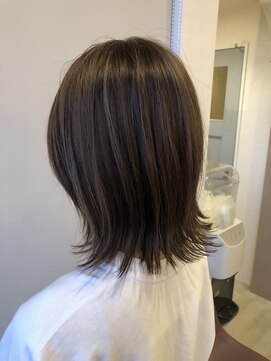 レシェル 松阪(RECIEL) 外ハネ×シークレットハイライト