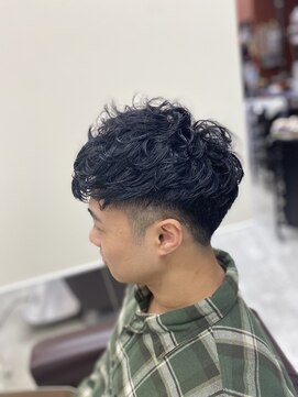サム S+D HAIR COMMUNITY SAM スペインカール風パーマ