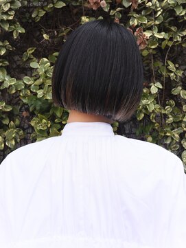 ビュートリアム 福岡(BEAUTRIUM) お洋服が合わせやすいボブ