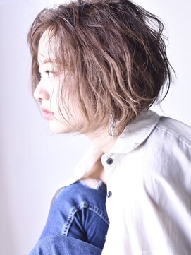 ジールヤマグチ 朝霧駅前店 【白髪ぼかし】スパイラルパーマ/レイヤーカット/イルミナカラー