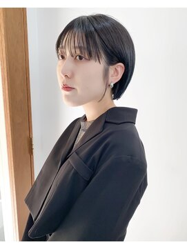 サクラ オモテサンドウ(SAKURA) ワイドバング　ミニボブ　毛先ブルー