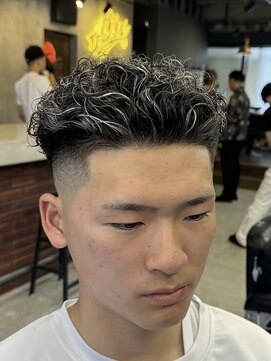 ザ アリー(The Alley) 宮城リョータ×ホワイトメッシュ