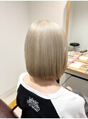ホワイトベージュ