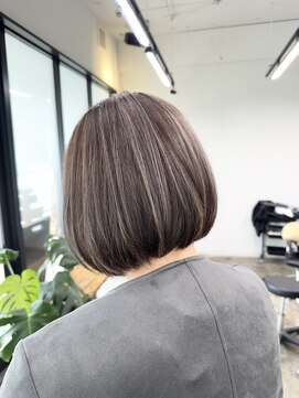 エガオ 藤沢店(EGAO) ふわっとボブの白髪ぼかし