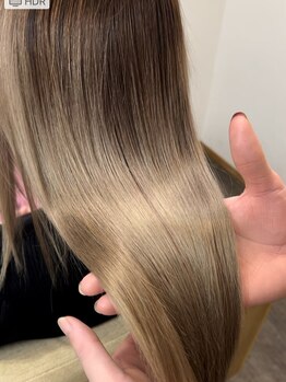 ファミーユ 松山店(famille deux)の写真/メテオ/アルカリ酸熱髪質改善Tr取り扱い◇あなたのお悩みに合わせたケアで毛先まで潤うヘアに*