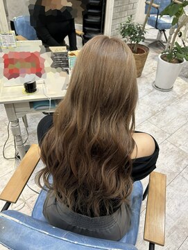 アルーシェ 心斎橋(Alushe) ミルクティーベージュ