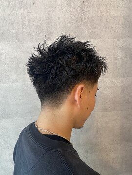 ブレイブ ヘアデザイン(BRaeVE hair design) メンズテーパーフェード×ピンパーマスタイル