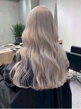 ペレ 梅田(PELE) ミディアムヘア/暗めカラー/グラ ンマッシュ/梅田