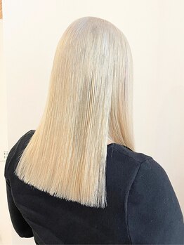 バブルス 成増店(BUBBLES)の写真/【成増駅5分】イルミナ/N.カラー/豊富にカラー材を取り揃え!ブリーチを使用し創るトレンドcolorもお任せ