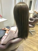 パティオンツー(PATIONN2)&nbsp;グレージュ ブルージュ 透明感 ツヤ感 ストレート 表参道 青山