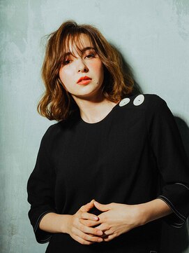 フローラビューティーヘアー(Flora Beauty Hair) ミディアムパーマスタイル/20代/30代/40代/50代/岡山/表町