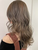 リリー(Lilley)&nbsp;【Lilley 稲永麻衣】ミルクティカラー+抜け感ヘア 天神/今泉