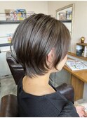 ショートボブ