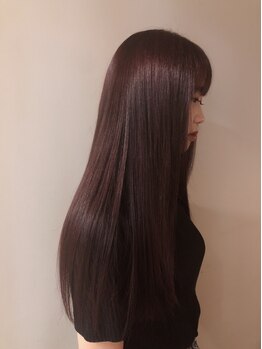 シキ(SIKI)の写真/【福島】広がりが気になる髪も自然なストレートに♪ダメージを最小限に抑えて施術してくれるから美髪が叶う