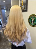 ブリーチカラー　ブロンドヘアー