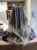 ヴォアソルヂェガーデン(Voasorte GARDEN)&nbsp;【Voasorte GARDEN】ホワイトバレイヤージュ！